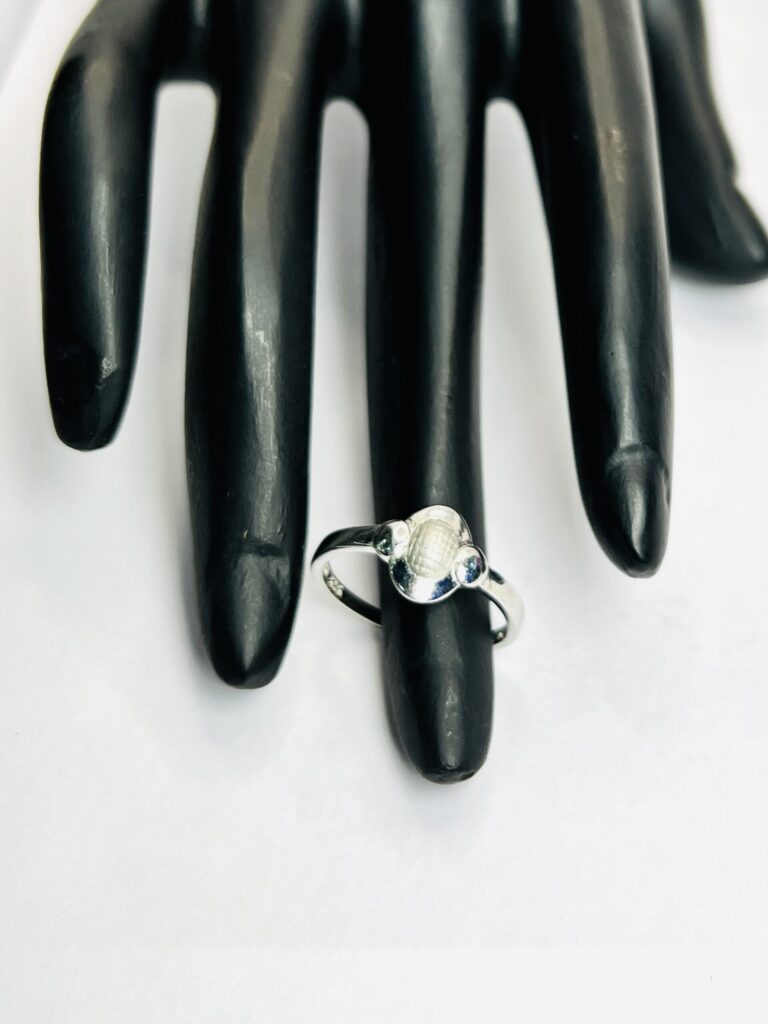 Silver Ring size 7.5