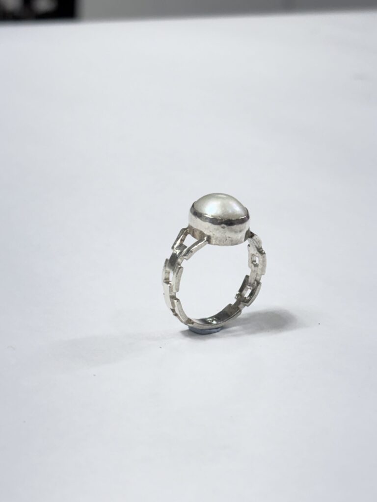 Natural Pearl Silver Ring. 10 rati Pearl